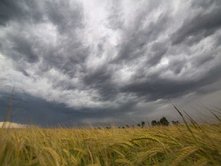 Ekspert: w atmosferze nie dzieje się nic nadzwyczajnego